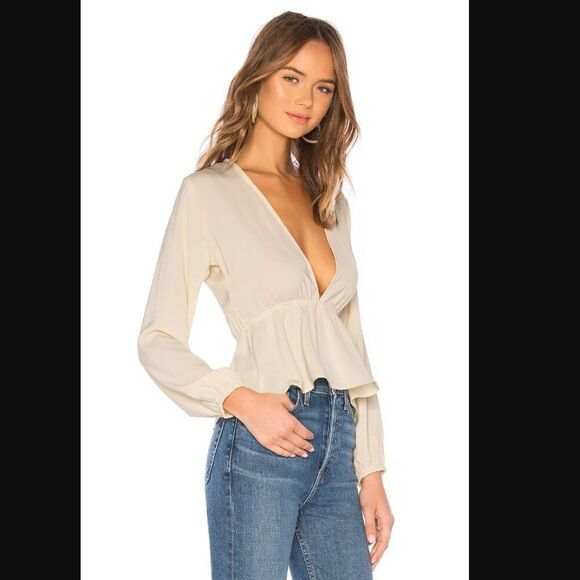 *marks* NWOT Revolve x About Us Skylar Deep V Top in Cream | Size L - Picture 2 of 10